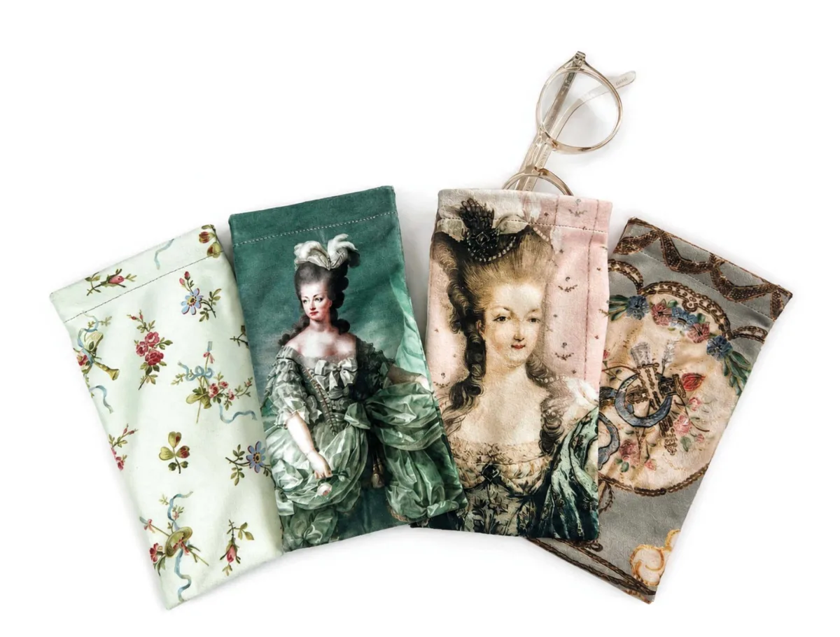 6 Spectacle case 2